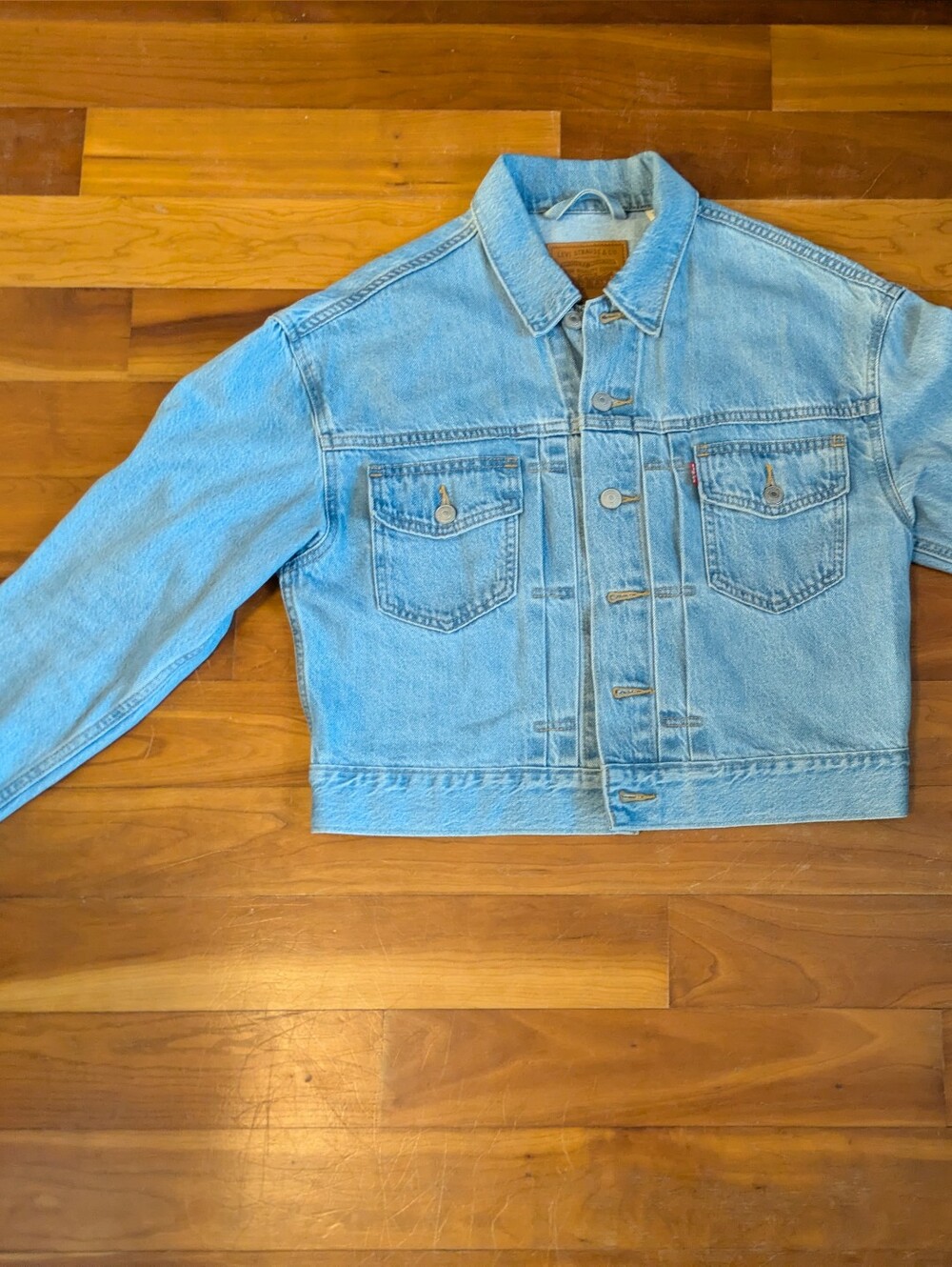 Levi Oversized Cropped Light Wash Denim Jacket